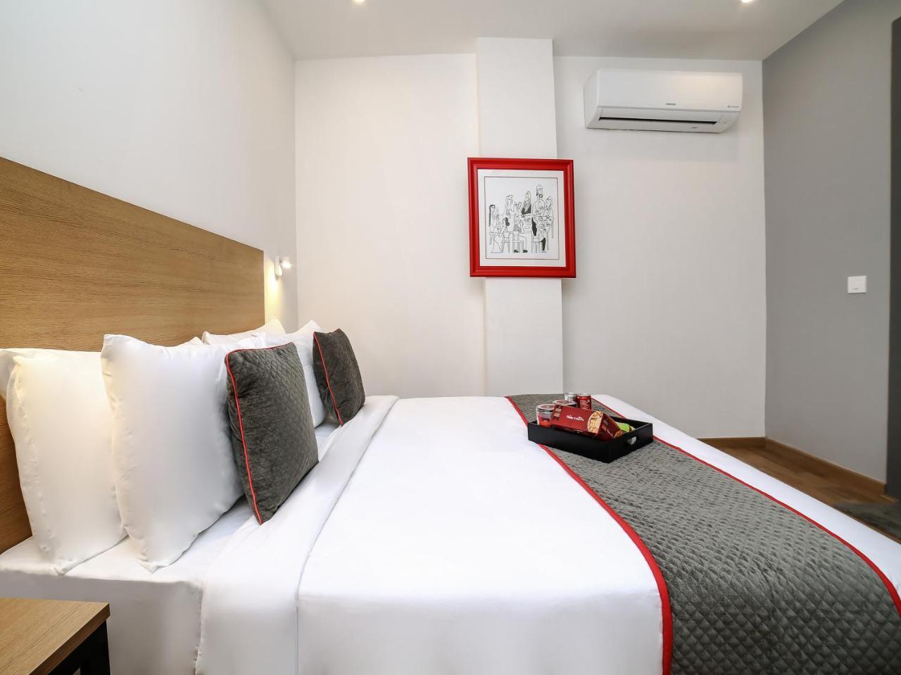 Oyo Townhouse 80 Meera Bagh Deli Exterior foto